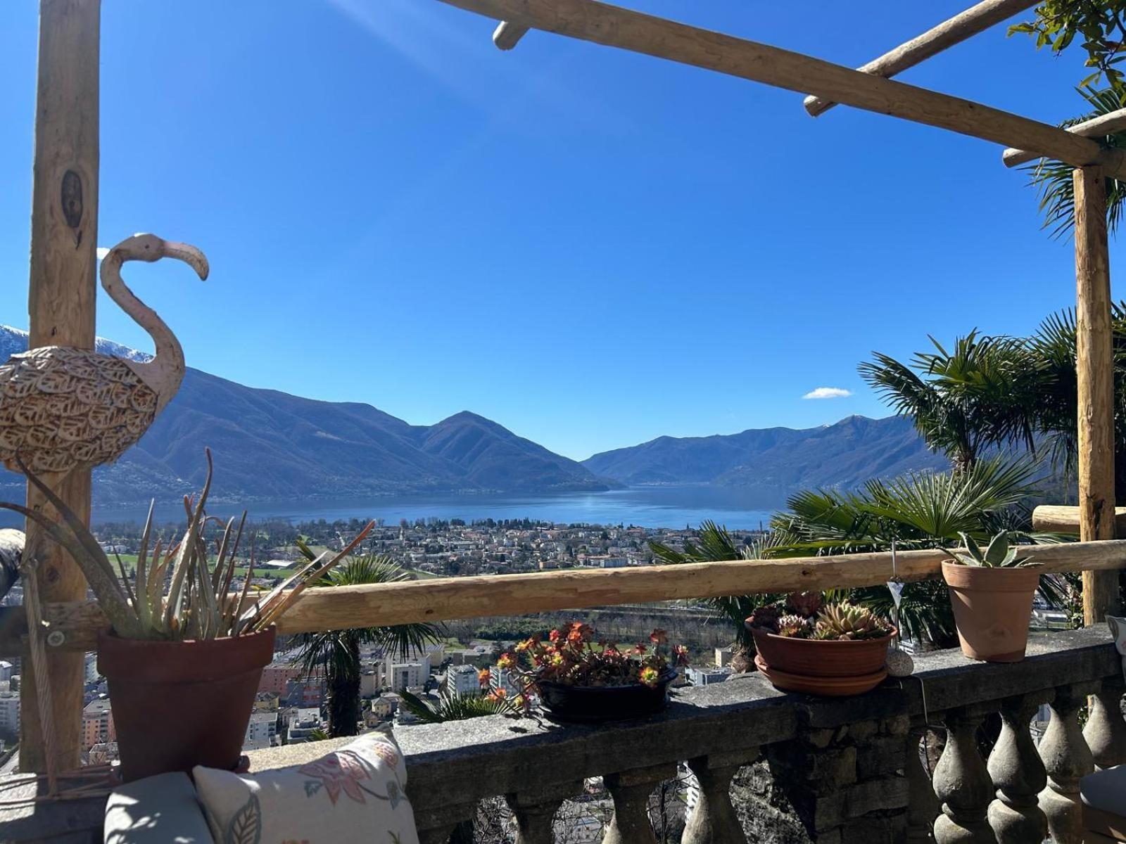 Pensione Olanda Locarno Buitenkant foto